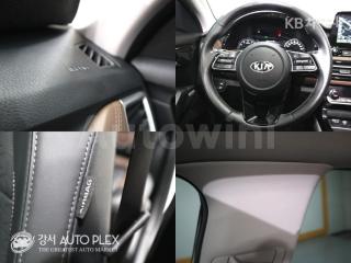2021 KIA SELTOS 1.6 GASOLINE TURBO 2WD 그래비티 - 18