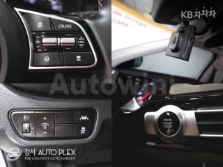 2021 KIA SELTOS 1.6 GASOLINE TURBO 2WD 그래비티 - 19