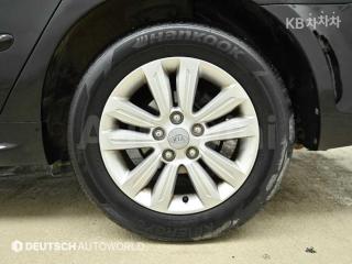 KNAGH417BAA432537 2010 KIA LOTZE INNOVATION OPTIMA MAGENTIS LEX20 LUXURY-4
