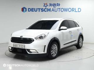 KNACC81CGHA071125 2017 KIA NIRO 1.6 NOBLESSE-0
