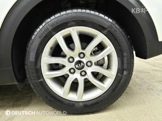 KNACC81CGHA071125 2017 KIA NIRO 1.6 NOBLESSE-4