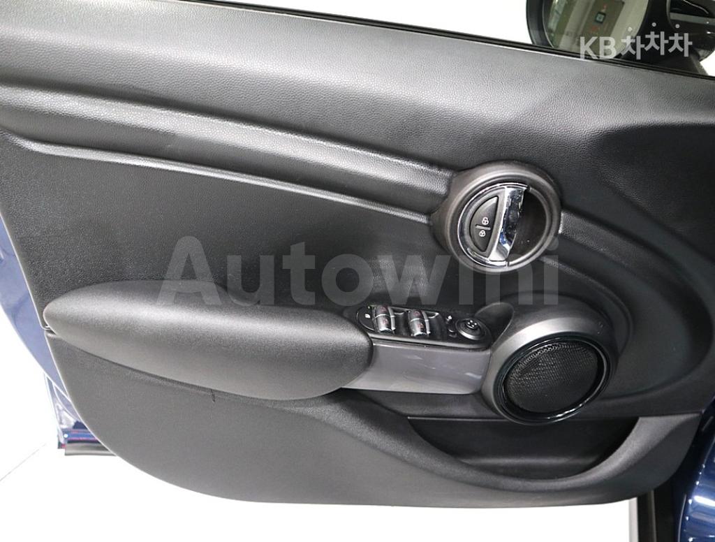 2018 MINI COOPER 5DOORS D 1.5 미드트림 - 8