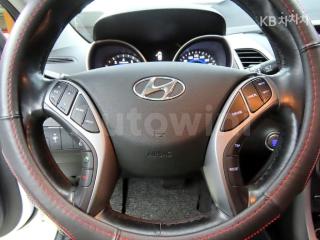 2015 HYUNDAI  AVANTE ELANTRA 1.6 GDI MORDERN BASIC - 13
