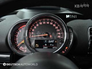 2019 MINI COOPER CLUBMAN 1.5 COOPER HIGH TRIM - 8
