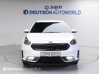 KNACA81CGJA126421 2018 KIA NIRO 1.6 LUXURY-2