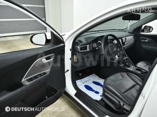 2018 KIA NIRO 1.6 LUXURY - 11