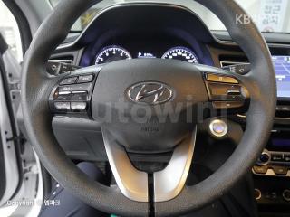 2020 HYUNDAI  AVANTE ELANTRA 1.6 GDI SMART BASIC - 8