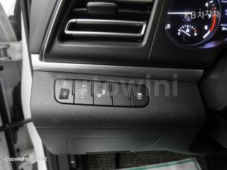2020 HYUNDAI  AVANTE ELANTRA 1.6 GDI SMART BASIC - 13