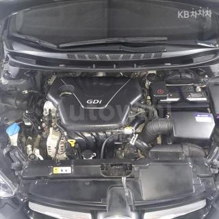 2015 HYUNDAI  AVANTE ELANTRA 1.6 GDI MORDERN TUIXEDITIONII - 20