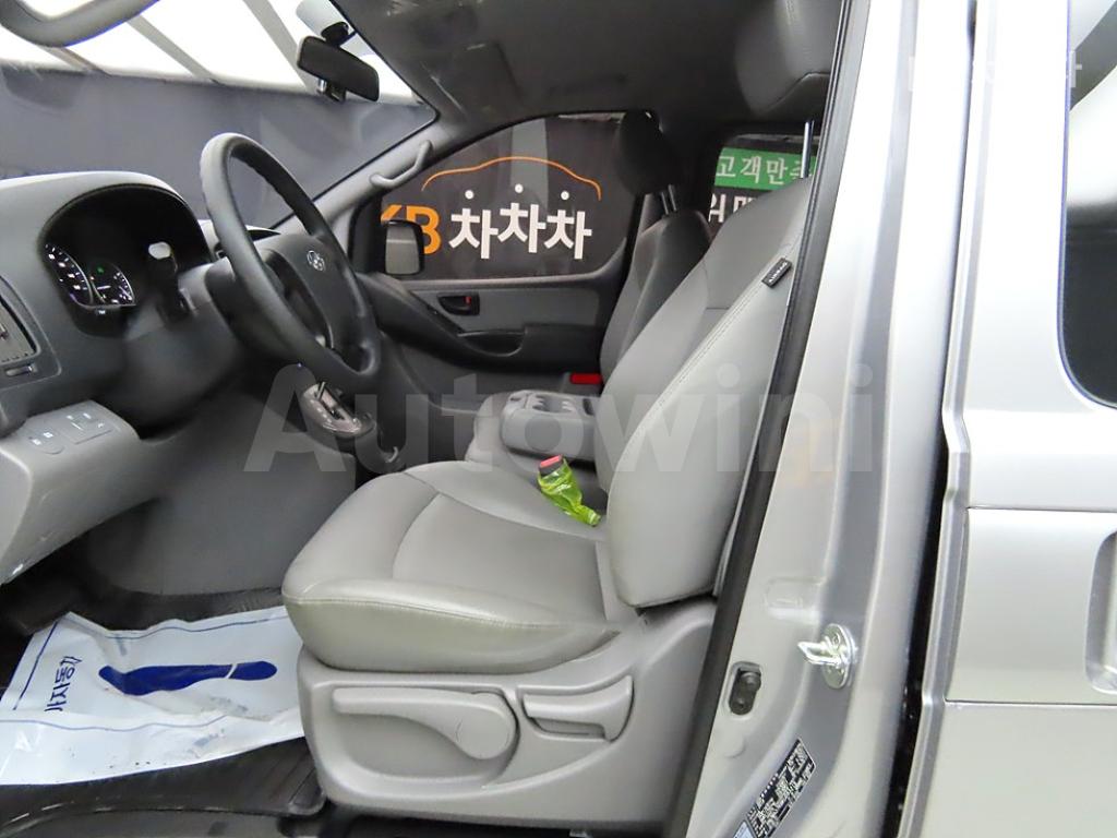 KMJWA37KBKU053219 2019 HYUNDAI  GRAND STAREX WAGON 12 SEATS SMART-4