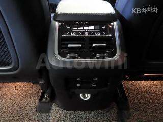2017 VOLVO XC90 D5 MOMENTUM - 14