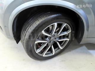 2017 VOLVO XC90 D5 MOMENTUM - 20