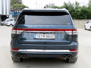5LM5J9XC8LGL33672 2020 LINCOLN AVIATOR 3.0 V6 BLACK LABEL-3