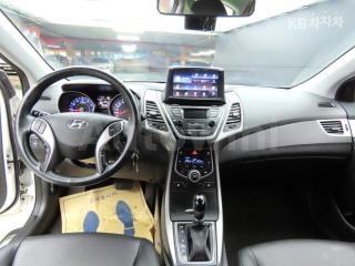 2016 HYUNDAI  AVANTE ELANTRA 1.6 GDI SMART BASIC - 7