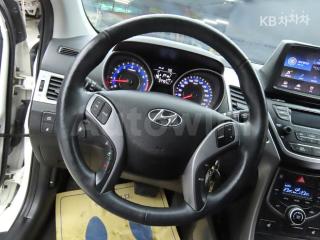 2016 HYUNDAI  AVANTE ELANTRA 1.6 GDI SMART BASIC - 8