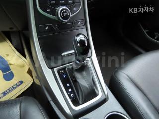 2016 HYUNDAI  AVANTE ELANTRA 1.6 GDI SMART BASIC - 11