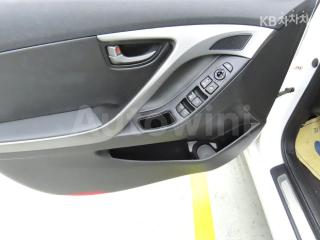 2016 HYUNDAI  AVANTE ELANTRA 1.6 GDI SMART BASIC - 12