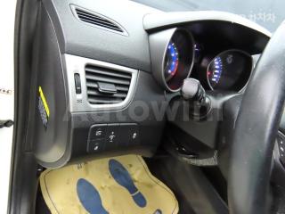 2016 HYUNDAI  AVANTE ELANTRA 1.6 GDI SMART BASIC - 13