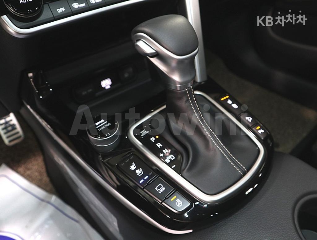 2021 KIA SELTOS 1.6 DIESEL 2WD SIGNATURE - 19