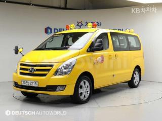 KMJWA37KDHU870191 2017 HYUNDAI GRAND STAREX H-1 CHILD PROTECTIVE VEHICLE 4WD MORDERN-0