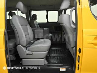 2017 HYUNDAI GRAND STAREX H-1 CHILD PROTECTIVE VEHICLE 4WD MORDERN - 12