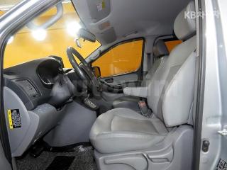KMFWBX7KBKU015061 2019 HYUNDAI  GRAND STAREX VAN 5 SEATS SMART-5