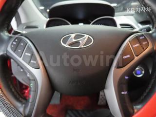 2015 HYUNDAI  AVANTE ELANTRA 1.6 GDI MORDERN BASIC - 14