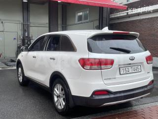 KNAPG81ABFA073098 2015 KIA  SORENTO DIESEL 2.0 2WD LUXURY-2