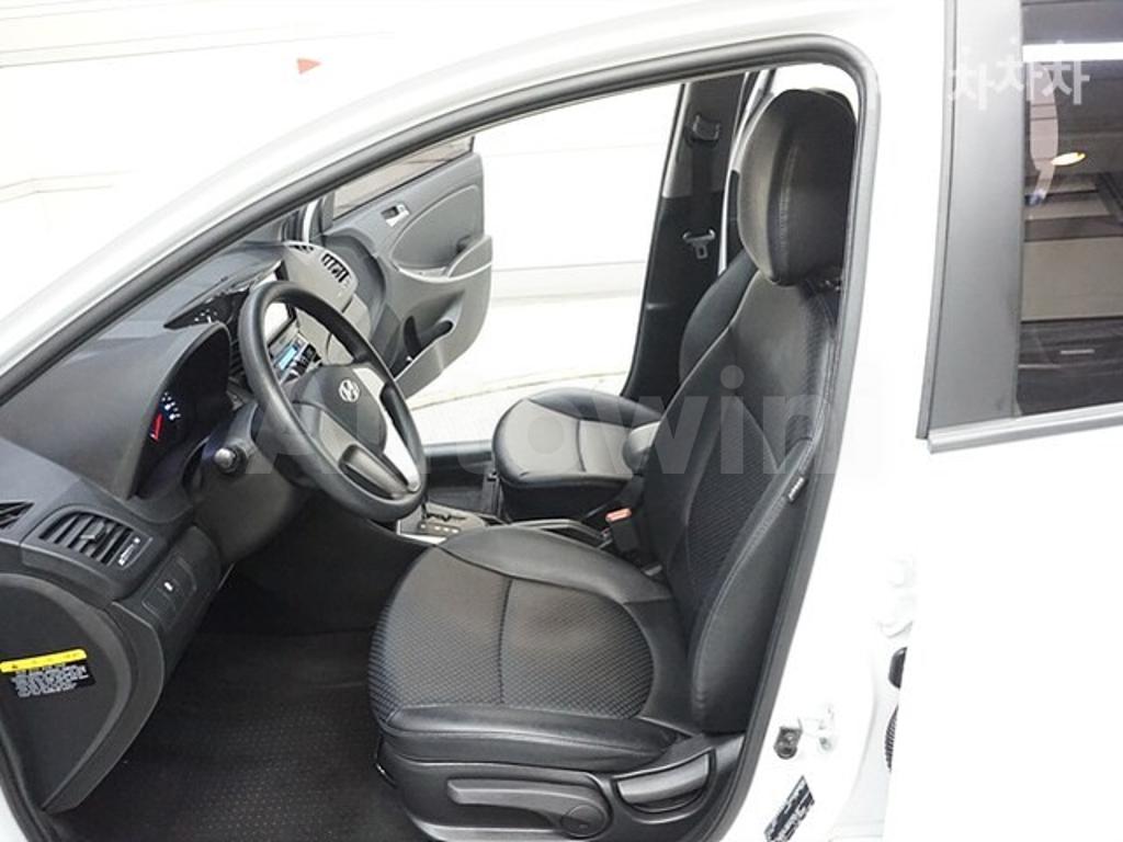 2017 HYUNDAI ACCENT  1.4 VVT SMART - 10