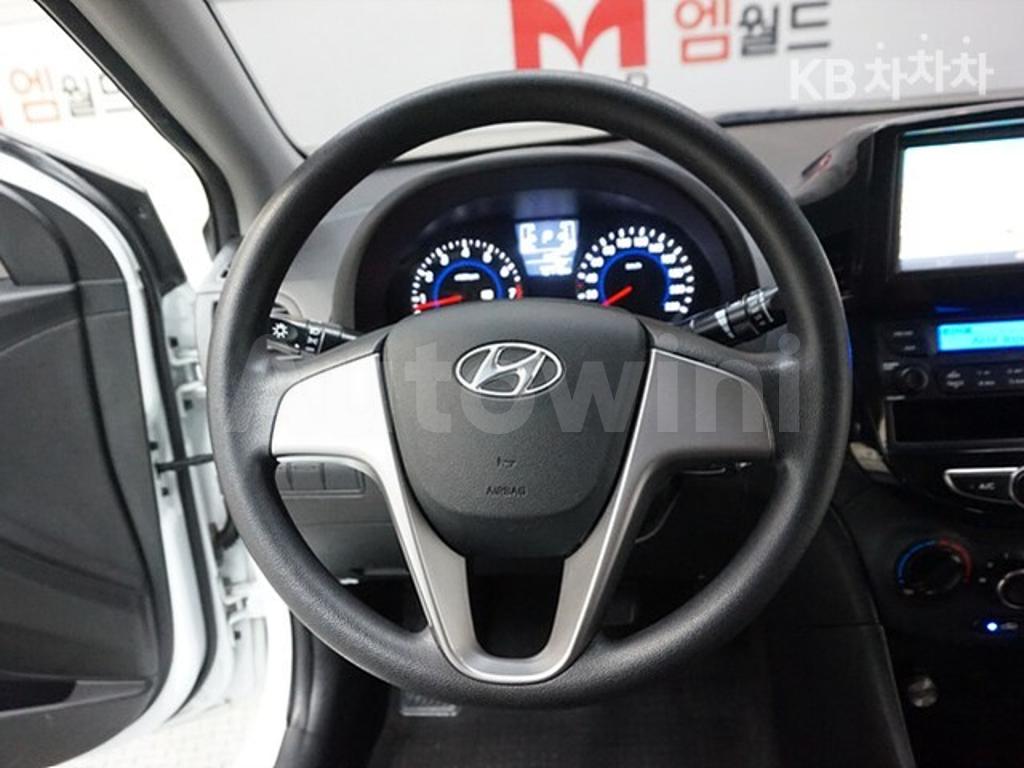 2017 HYUNDAI ACCENT  1.4 VVT SMART - 12