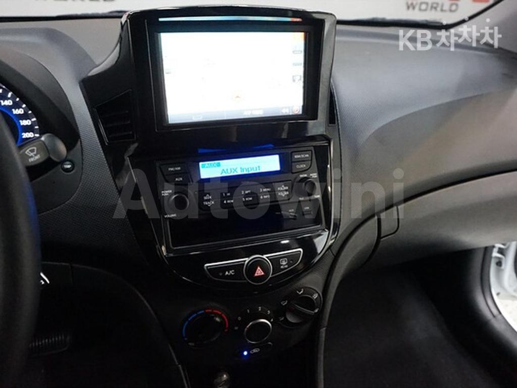 2017 HYUNDAI ACCENT  1.4 VVT SMART - 13