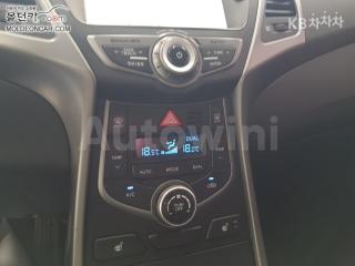 2016 HYUNDAI AVANTE MD ELANTRA M16 GDI SMART - 10
