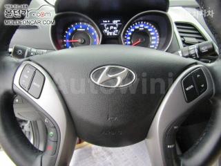 2015 HYUNDAI  AVANTE ELANTRA 1.6 GDI SMART BASIC - 11