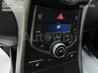 2015 HYUNDAI  AVANTE ELANTRA 1.6 GDI SMART BASIC - 14