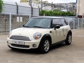 WMWMF3107ATW45970 2010 MINI COOPER 1.6 SE-1