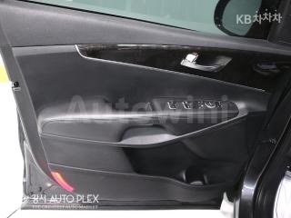 2015 KIA  SORENTO DIESEL 2.0 2WD PRESTIGE - 8