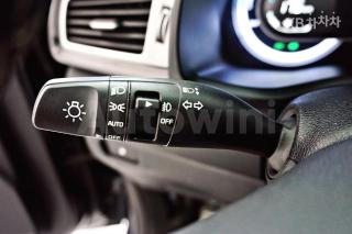 2017 KIA NIRO 1.6 PRESTIGE - 17