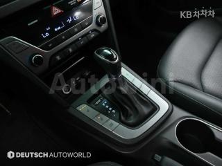 2016 HYUNDAI AVANTE AD ELANTRA 1.6 GDI SMART - 17