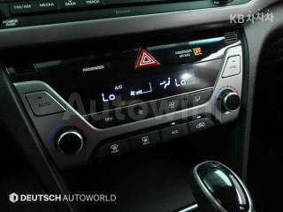2016 HYUNDAI AVANTE AD ELANTRA 1.6 GDI SMART - 32