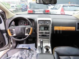2010 LINCOLN MKX 3.5L AWD - 10