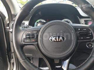 2018 KIA NIRO 1.6 PHEV PRESTIGE - 10