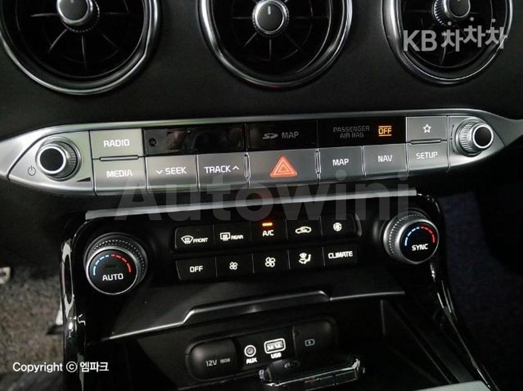 2020 KIA STINGER 2.0 TURBO 2WD PLATINUM - 7