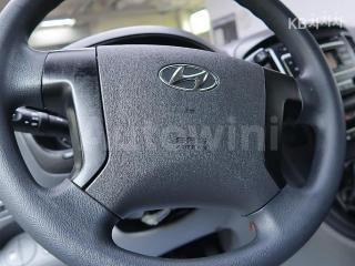 2017 HYUNDAI GRAND STAREX H-1 5 SEATS VAN SMART - 15