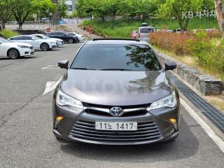 2015 TOYOTA CAMRY XLE - 3