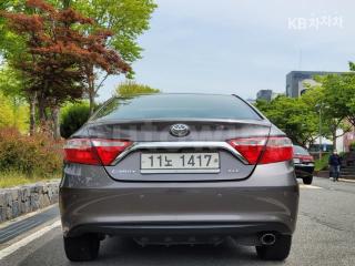 2015 TOYOTA CAMRY XLE - 8