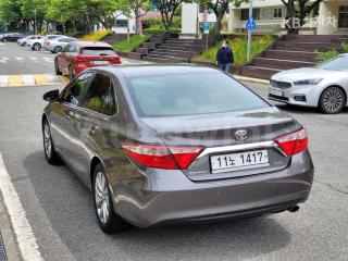 2015 TOYOTA CAMRY XLE - 9