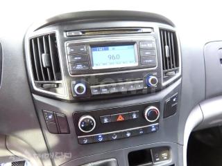 2017 HYUNDAI GRAND STAREX H-1 3 SEATS VAN SMART - 15