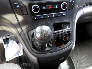 2017 HYUNDAI GRAND STAREX H-1 3 SEATS VAN SMART - 16