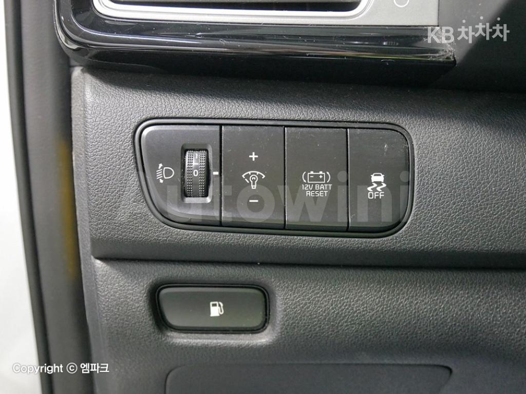 2018 KIA  NIRO 1.6 HEV PRESTIGE - 17