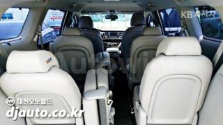 2019 KIA  CARNIVAL SEDONA 11 SEATS 2.2 DIESEL PRESTIGE - 9
